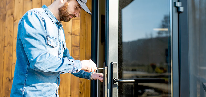 Frameless Glass Storefront Door Locks Replacement in Rosedale, CA