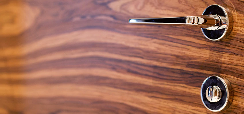 On Demand Locksmith For Key Fobs Repair in Rosedale, California